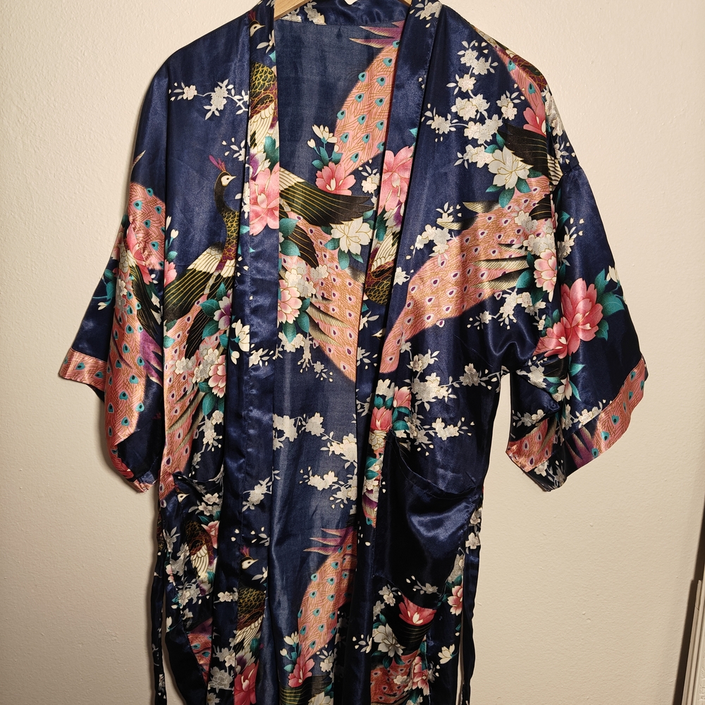 Elegant Floral Peacock Kimono Robe